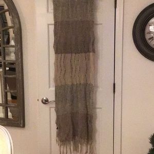 Talbots, scarf, loose weave, 55” including fringe, scalloped edges.